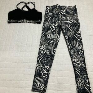 MonoB leggings set